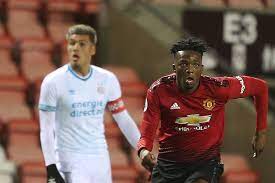 Breaking news, transfer news 27th august 2017. Manchester United Working On Loan Transfers Before Deadline Day Manchester Evening News