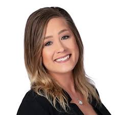 Denise Arnold-Realtor at Coldwell Banker D'Ann Harper Realtors