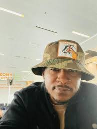 Wendell Robinson's Instagram, Twitter & Facebook