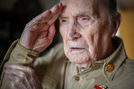 The veterans who fought in World War II honored in photos