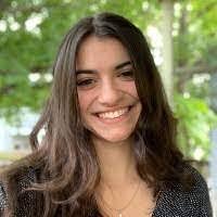 Emma Luis's Instagram, Twitter & Facebook