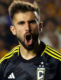 Wrexham now battling to sign in-demand forward after scouts already sent