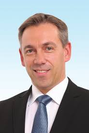 Infos und Hinweise.indd