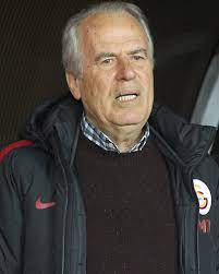 Mustafa denizli i̇zmir çeşme alaçatı'lıdır. Mustafa Denizli