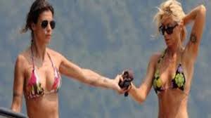 Da tempo l'ex velina risulta essere single e in tanti tra i suoi fan si chiedono se prima o poi troverà la vera anima gemella. Elisabetta Canalis Lite Con Maddalena Corvaglia La Verita