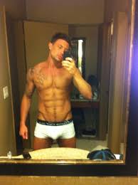 Bagnoli l'11 maggio del 2017. Duncan James Ancora Su Twitter Tuttouomini