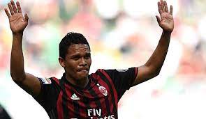 Born 8 september 1986) is a colombian professional footballer who plays as a striker for spanish club villarreal. Carlos Bacca Spricht Uber Seine Zeit Beim Ac Milan