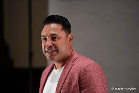 See more of oscar de la hoya on facebook. De La Hoya S July 3 Comeback Reportedly Vs Ufc Fighter At At T Stadium In Dallas Has Multi Fight Deal With Triller Boxing News