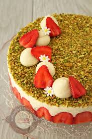Fraisier Creme Diplomate A La Vanille Surprises Et Gourmandises Recette Fraisier Recette Dessert Gateau A La Fraise