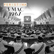 Kedua menjadi bahasa pengantar dunia pendidikan. Nasurura2000 Nasurura2000 Twitter
