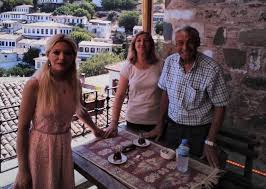 Check spelling or type a new query. Antalya Daki Bir Villada Ayni Aileden 4 Kisi Olu Bulundu Ntv