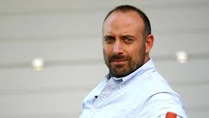 1989'da i̇tü gemi i̇nşaatı ve deniz bilimleri'nden ikinci senesinde ayrılan. Halit Ergenc Ikinci Kez Baba Oluyor Halit Ergenc Kimdir Son Dakika Haberleri Milliyet