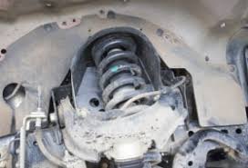 Diese beiden anzeichen lassen erkennen. Stossdampfer Beim Vw Wechseln Kosten Werkstattsuche