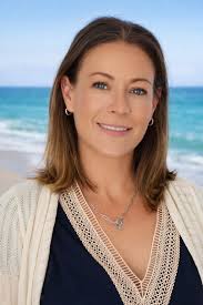 Christina Dean (@christina.dean.389230) • Facebook