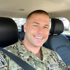 Brandon Burleson's Instagram, Twitter & Facebook