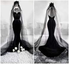 Halloween Velvet Gown By Askasu Black Velvet Weddingdress Blackgown Goth Morticia Addams Gothic Wedding Dress Goth Wedding Dresses Black Wedding Dresses