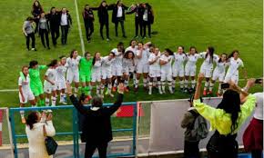A seleção dinamarquesa de futebol representa a dinamarca nas competições de futebol da fifa e é representada pela associação dinamarquesa de futebol. Europeu Feminino Sub 17 Portugal Vence Dinamarca E Esta Nas Meias Maisfutebol