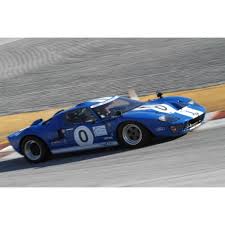 Insgesamt 19 mal konnte bmw die 24h nürburgring gewinnen, gefolgt von porsche mit 11 siegen und ford mit fünf siegen. Ford Gt 40 Gewinner Der 24 Stunden Von Le Mans Artsvalua