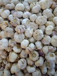 Terlalu banyak mengonsumsi makanan dan minuman manis sehingga bakteri justru semakin nyaman bersarang di mulut. Petua Hilangkan Sakit Gigi Shidarahmat
