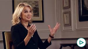 Reproducimos la versión íntegra de una hora de la primera entrevista a Corinna en formato televisivo