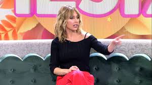 Emma García frena en seco a un colaborador de 'Fiesta' por el comentario machista que se le oye