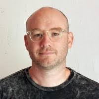 Luis Rosiles's Instagram, Twitter & Facebook