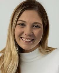 Leah Erb's Instagram, Twitter & Facebook