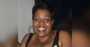 Leshia Evans's Instagram, Twitter & Facebook