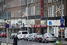 De rechter verbood dat de bewoners van de tweebosbuurt hun huis uit gezet worden. Sloop En Nieuwbouw In Tweebosbuurt Rotterdam Vastgoedmarkt