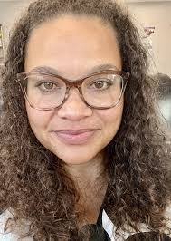 Serena Hampton's Instagram, Twitter & Facebook