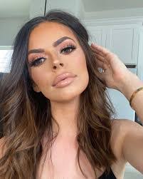 Logan Lester's Instagram, Twitter & Facebook