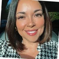 Loretta Maldonado's Instagram, Twitter & Facebook