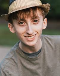 Christmas mini sessions are just around the corner! Yay!! Have you booked a  spot for your little ones yet? 🎄 When: Saturday, November 4, 2023 🎄  Where: My home studio, New Lenox