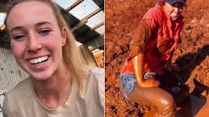 Lol statistics, guides, builds, runes, masteries, skill orders, counters and matchups for caitlyn when played adc. Ubhqwckshjgdqm