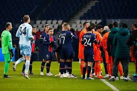 Mauricio pochettino hat das ruder bei paris st. Rassismus Durch Unparteiischen Basaksehir Istanbul Und Paris St Germain Gehen Vom Platz Fussball International Badische Zeitung