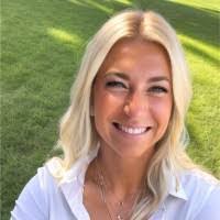 Alex Salinsky's Instagram, Twitter & Facebook