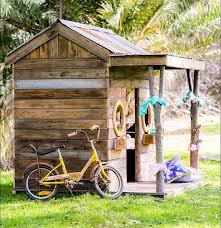 Little Hipster Kitchens Sur Instagram Throwback Our First Cabin Kubby In Our Collab With Kat And Fox Silkimagery C Cabane Enfant Cabane Bois Enfant Cabane