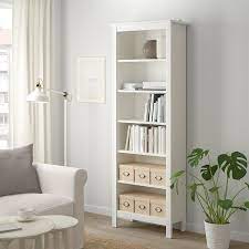 brusali bucherregal weiss 67x190 cm jetzt informieren ikea deutschland in 2021 white bookcase ikea brusali brusali