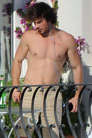 shirtless male celebs — Steve Backshall