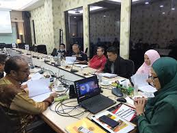 Tuan ibrahim bin mohd yusof, pesuruhjaya sukan malaysia bersama @bernamaradio dengan topik mendalami pengurusan sukan. Kunjung Hormat Ke Pejabat Pesuruhjaya Sukan Malaysia