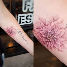 Lettering Flower Flowertattoo Dahlia Dahliaflower Colortattoo Realism Cute Girlswith Tattoos For Daughters Flower Tattoo Designs Dahlia Flower Tattoos