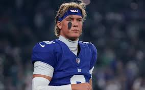 Giants Facing Backlash for Jaxson Dart Decision After Head Injury - Yahoo  Sports