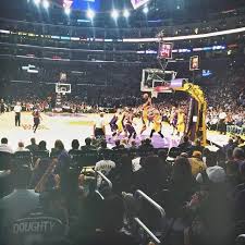 los angeles lakers game at the staples center in los angeles