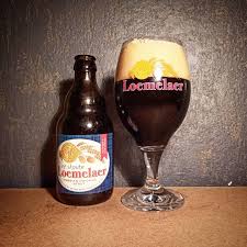 Degustation Du Jour Une Loemelaer Russian Imperial Stout Whisky Infused Tout Un Programme Une Belle Robe Noire Surmontee D Une G Beer Bottle Bottle Stout