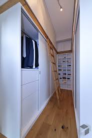 Begehbarer Kleiderschrank Im Bullinger Kundenhaus Von Baufritz Begehbarer Kleiderschrank Begehbarer Kleiderschrank Ideen Begehbarer Kleiderschrank Klein