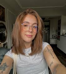 Katelyn Wall's Instagram, Twitter & Facebook