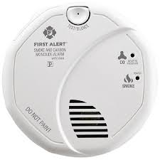 Kidde battery operated wireless interconnect smoke detector bright led burns during alarm so even hearing impaired people will know there's a problem. Combination Smoke Carbon Monoxide Detectors At Lowes Com