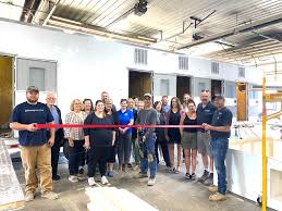 Grinnell Chamber Ambassadors Held a Ribbon Cutting At Iowa Built Trailers