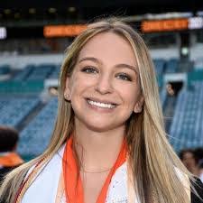 Erica Robison's Instagram, Twitter & Facebook