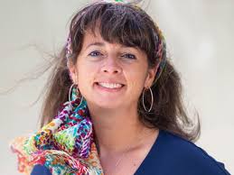 A huge thank you to Anne Wallen and the amazing Rutgers Office of  Distinguished Fellowships team for their support throughout the process and  Roya Rafei for the piece.